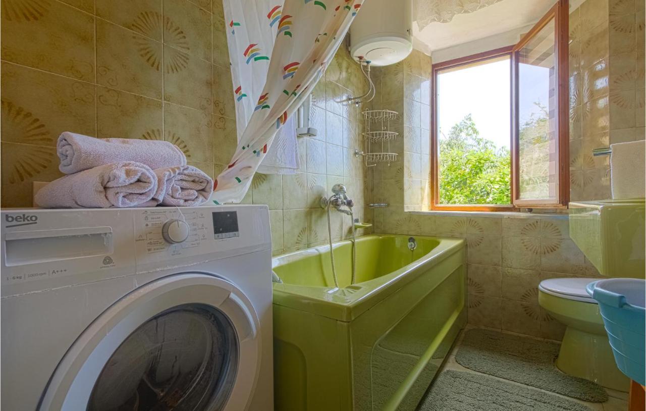 Awesome Home In Zaglav With Wifi Екстериор снимка
