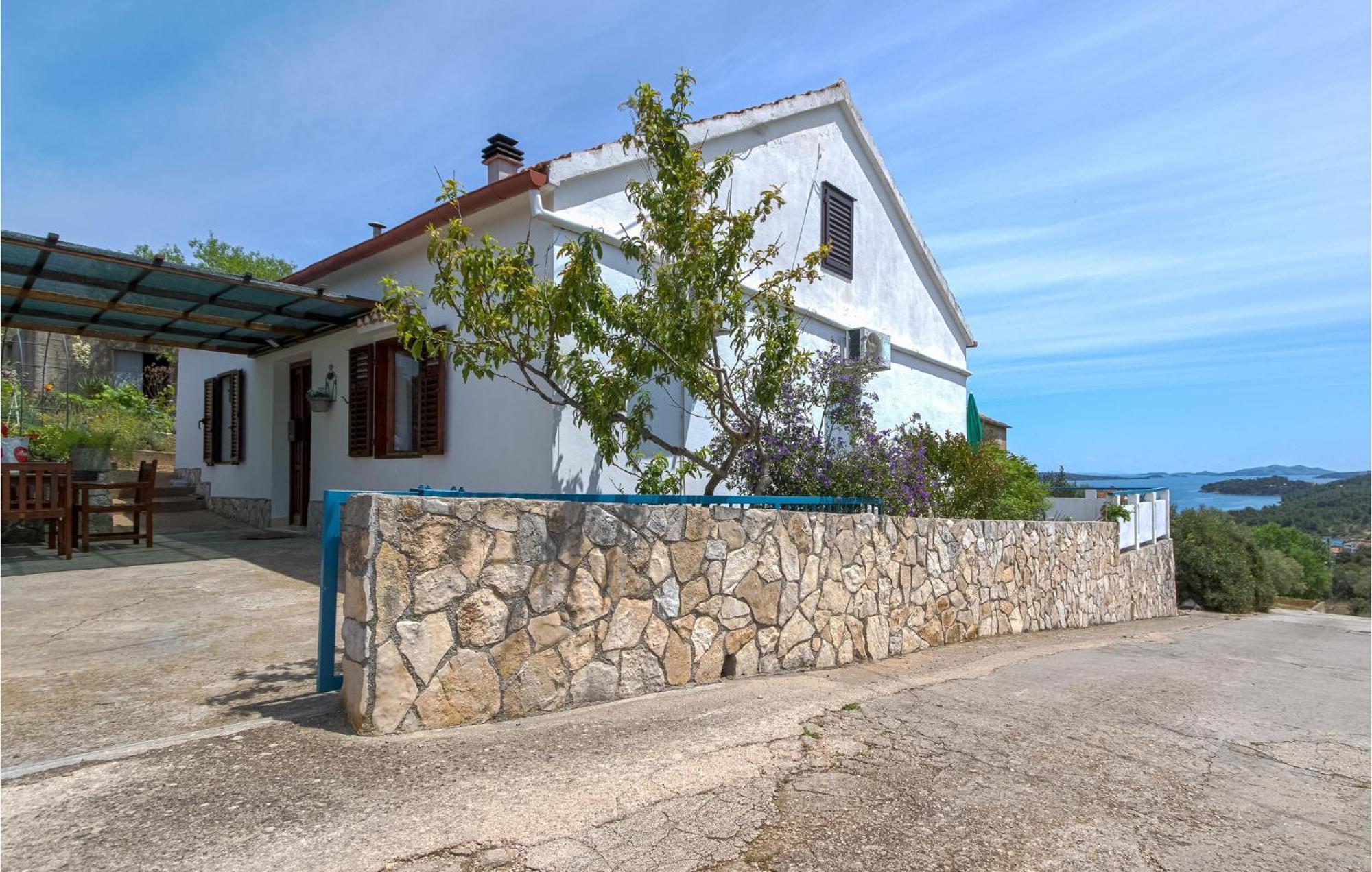 Awesome Home In Zaglav With Wifi Екстериор снимка